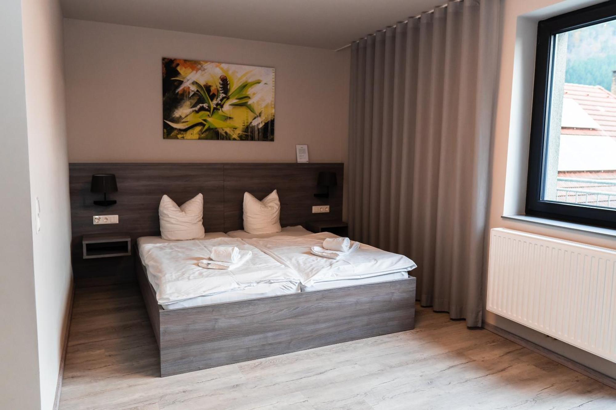 Hotel Zur Schonenburg Schönberg am Kamp Eksteriør billede